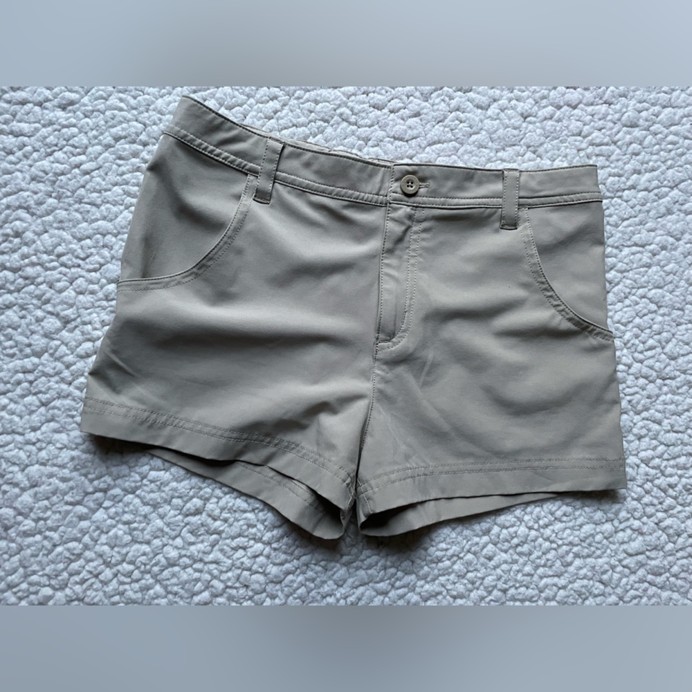 Patagonia hiking shorts tan (size 14 xl girls)